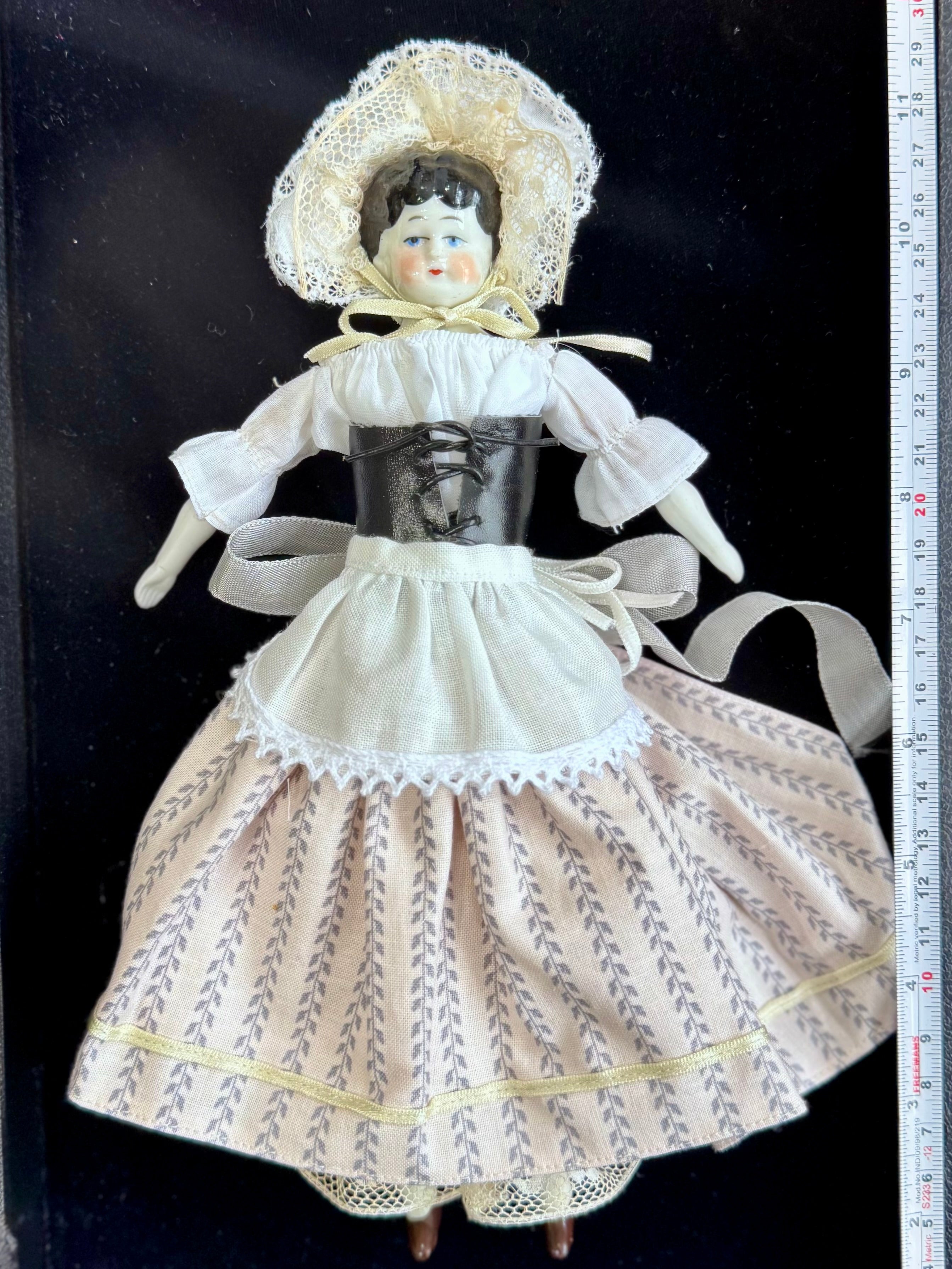 DOLLS TOYS | Assemblage